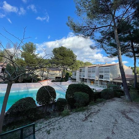 Studio Climatise Piscine Et Proche Plage Санари-сюр-Мер Экстерьер фото